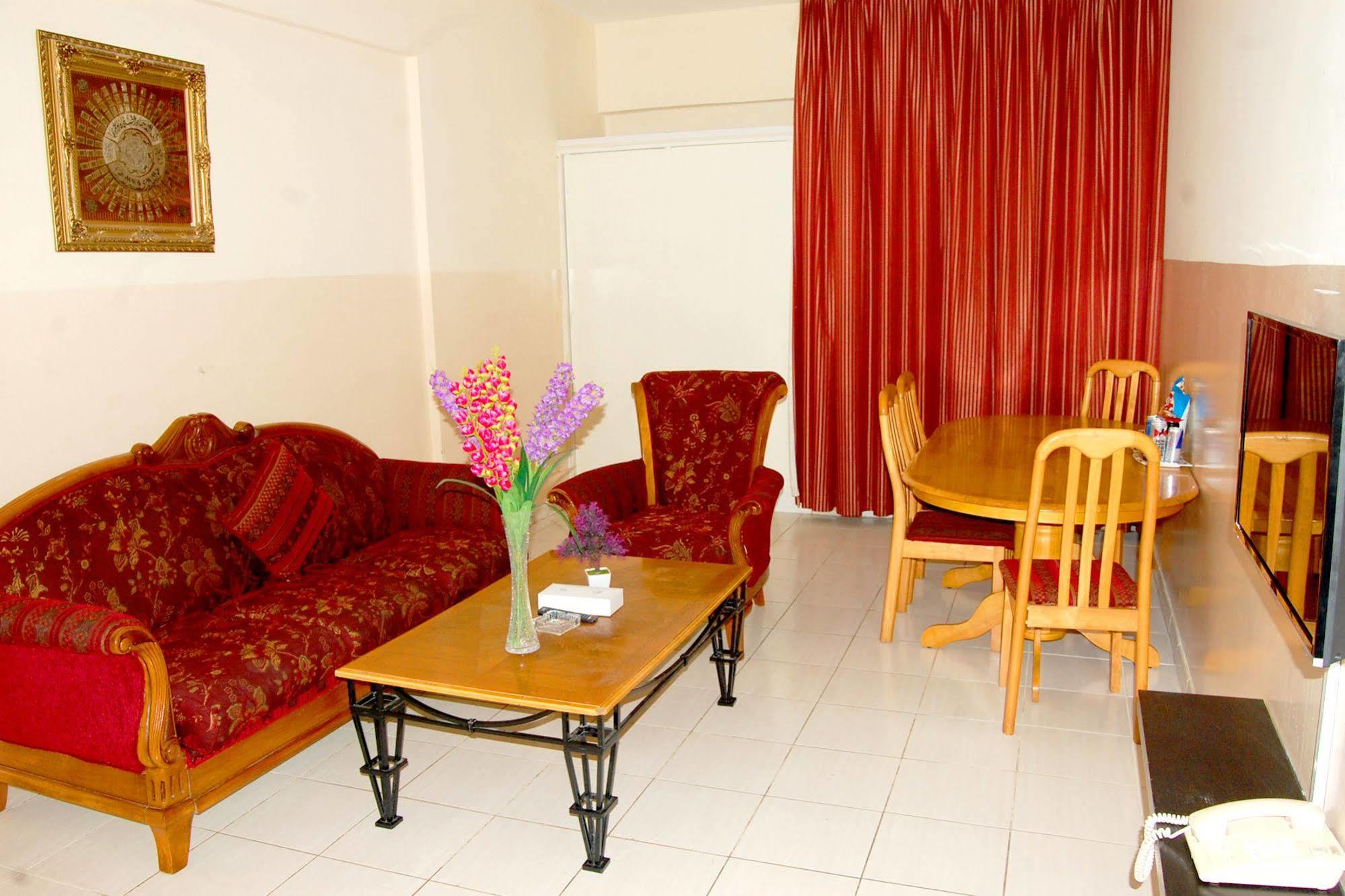 Al Ferdous Hotel Apartments Schardscha Exterior foto